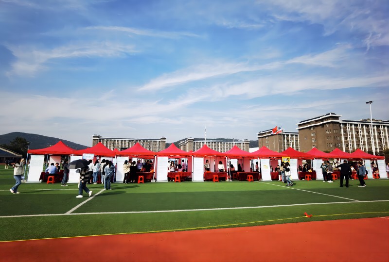 شاركت شركة Bengbu Longhua Die Casting Machine Co., Ltd. في حدث التوظيف بالحرم الجامعي الذي أقامته كلية Bengbu للتكنولوجيا والأعمال